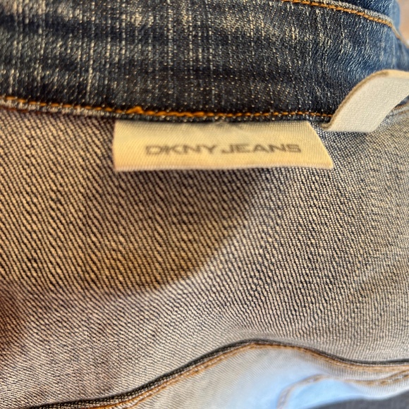 DKNY Jeans Long Sleeve Denim Basic Button Down Jean Jacket - Picture 11 of 11